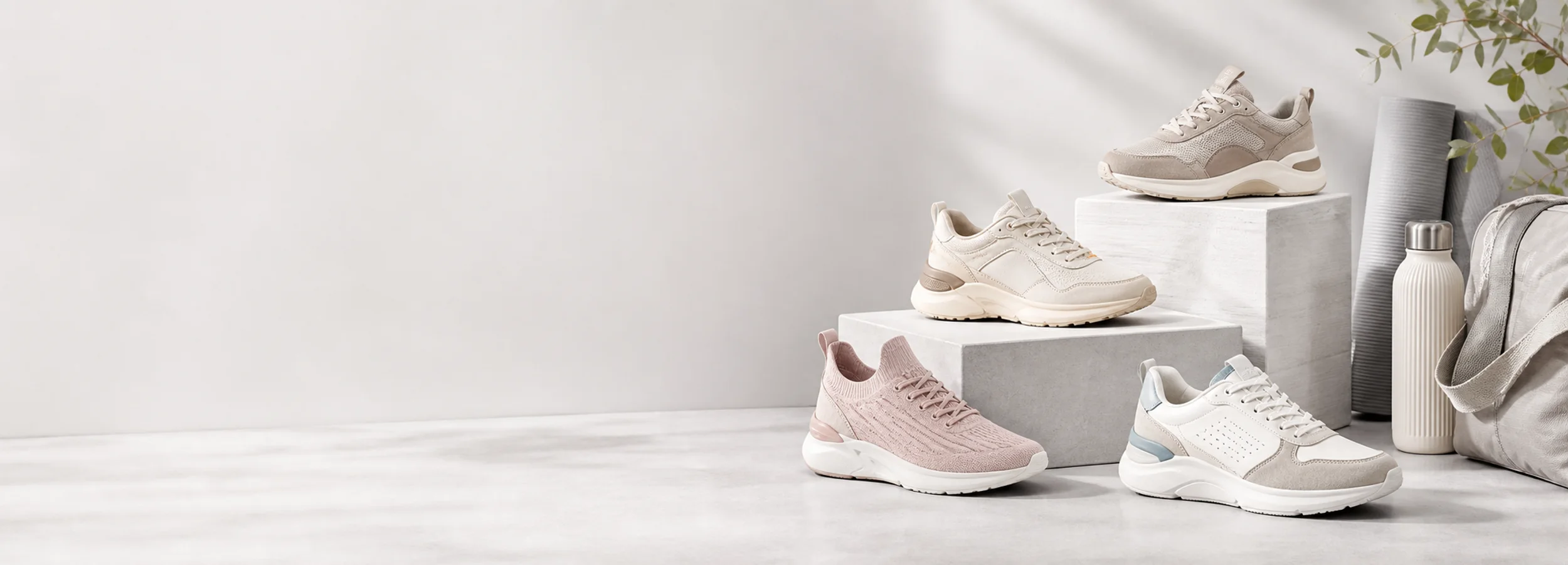 Royal Fashion sneakers campaign